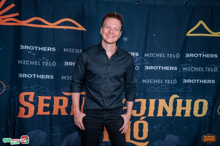 Michel Teló leva público ao delírio na terceira noite da 28ª Festa do Freigasparense Ausente 253