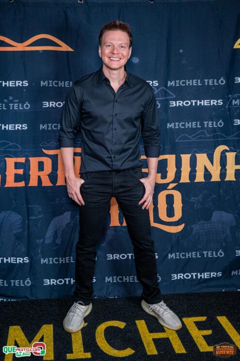 Michel Teló leva público ao delírio na terceira noite da 28ª Festa do Freigasparense Ausente 255