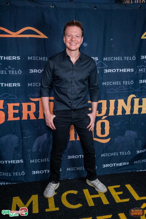 Michel Teló leva público ao delírio na terceira noite da 28ª Festa do Freigasparense Ausente 256