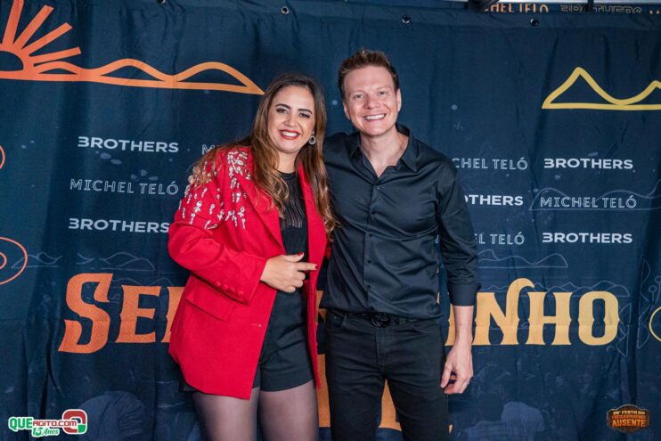 Michel Teló leva público ao delírio na terceira noite da 28ª Festa do Freigasparense Ausente 259