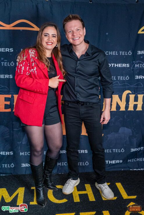 Michel Teló leva público ao delírio na terceira noite da 28ª Festa do Freigasparense Ausente 261