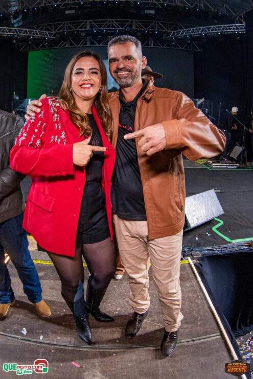 Michel Teló leva público ao delírio na terceira noite da 28ª Festa do Freigasparense Ausente 294