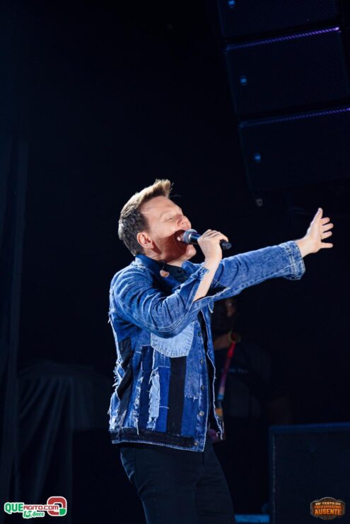 Michel Teló leva público ao delírio na terceira noite da 28ª Festa do Freigasparense Ausente 315