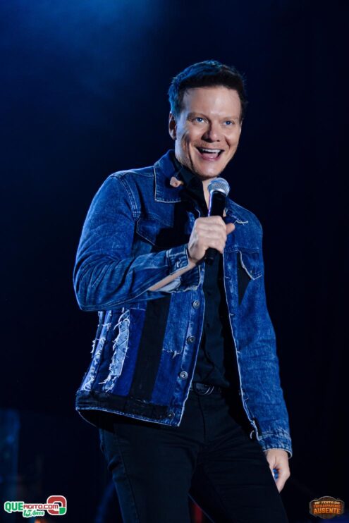 Michel Teló leva público ao delírio na terceira noite da 28ª Festa do Freigasparense Ausente 317