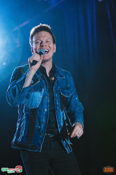 Michel Teló leva público ao delírio na terceira noite da 28ª Festa do Freigasparense Ausente 667