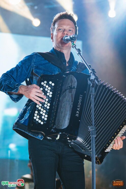 Michel Teló leva público ao delírio na terceira noite da 28ª Festa do Freigasparense Ausente 675