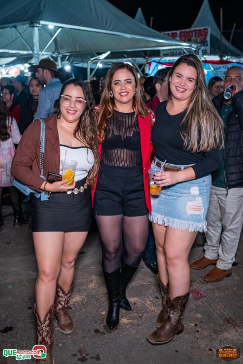 Michel Teló leva público ao delírio na terceira noite da 28ª Festa do Freigasparense Ausente 719