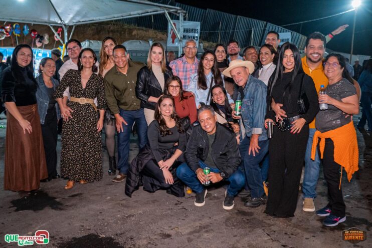 Michel Teló leva público ao delírio na terceira noite da 28ª Festa do Freigasparense Ausente 735