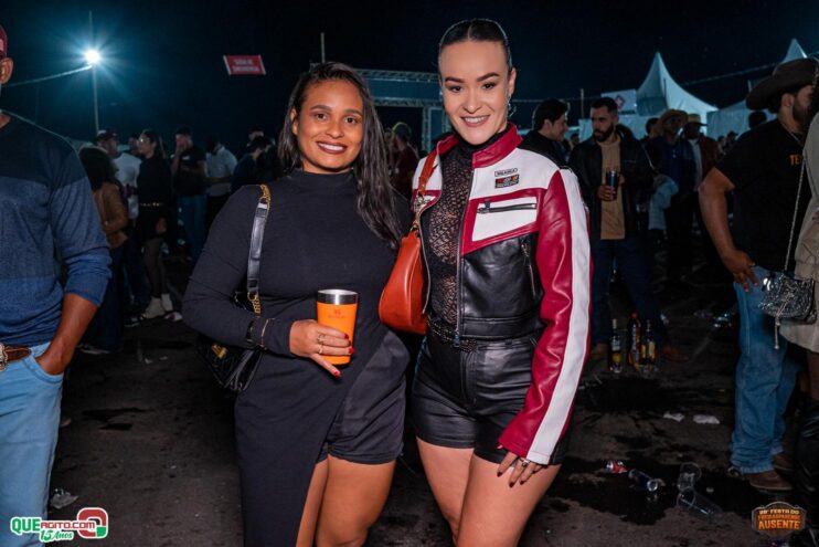 Michel Teló leva público ao delírio na terceira noite da 28ª Festa do Freigasparense Ausente 739