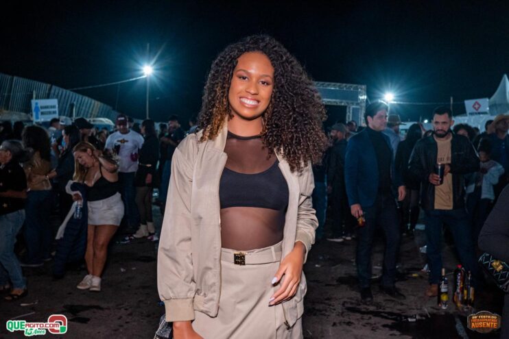 Michel Teló leva público ao delírio na terceira noite da 28ª Festa do Freigasparense Ausente 740