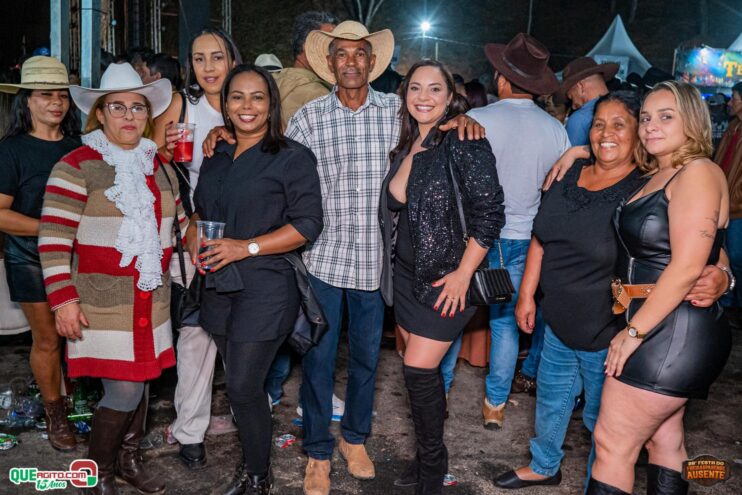 Michel Teló leva público ao delírio na terceira noite da 28ª Festa do Freigasparense Ausente 755