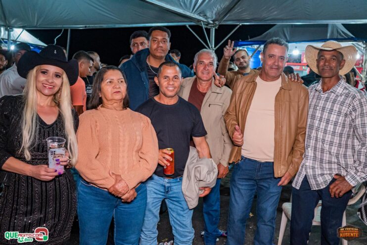 Michel Teló leva público ao delírio na terceira noite da 28ª Festa do Freigasparense Ausente 760