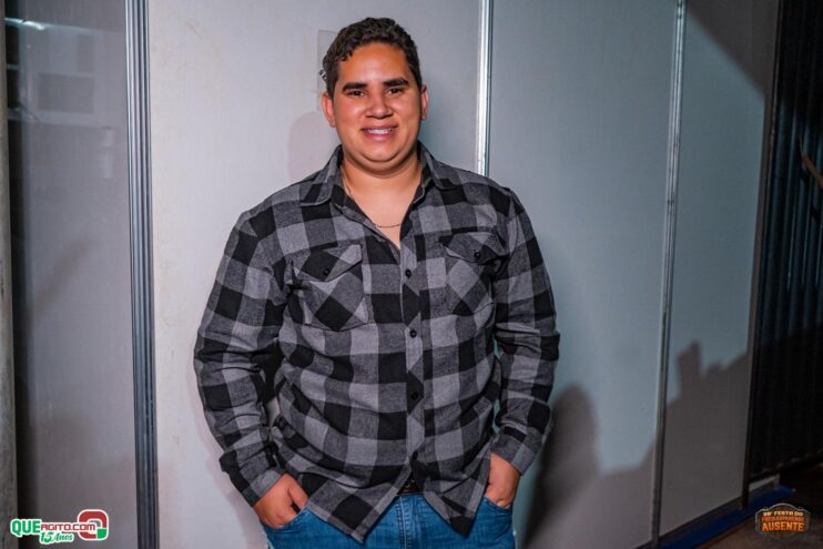 Michel Teló leva público ao delírio na terceira noite da 28ª Festa do Freigasparense Ausente 764