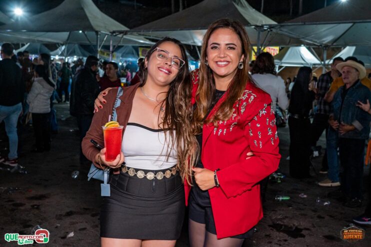 Michel Teló leva público ao delírio na terceira noite da 28ª Festa do Freigasparense Ausente 798