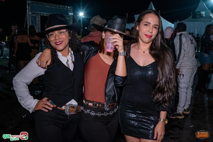 Michel Teló leva público ao delírio na terceira noite da 28ª Festa do Freigasparense Ausente 807