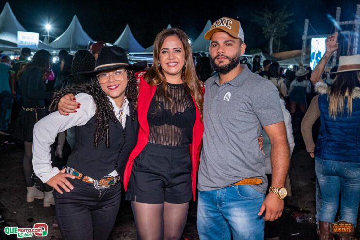 Michel Teló leva público ao delírio na terceira noite da 28ª Festa do Freigasparense Ausente 812