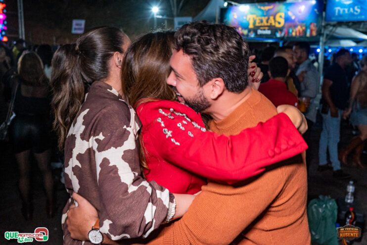 Michel Teló leva público ao delírio na terceira noite da 28ª Festa do Freigasparense Ausente 817