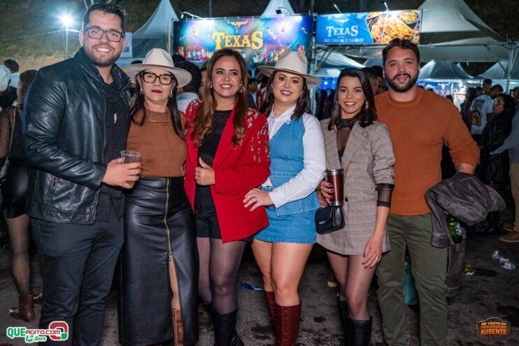 Michel Teló leva público ao delírio na terceira noite da 28ª Festa do Freigasparense Ausente 822