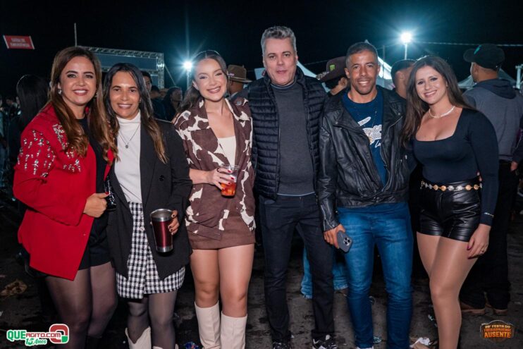 Michel Teló leva público ao delírio na terceira noite da 28ª Festa do Freigasparense Ausente 824