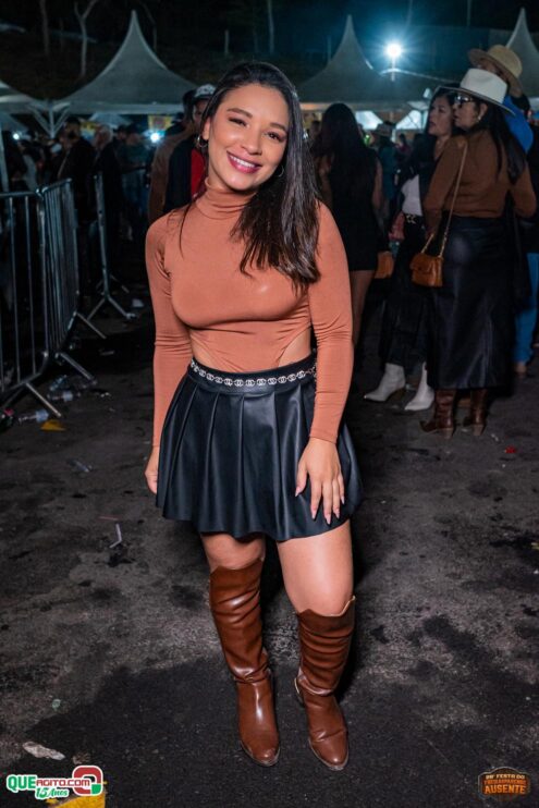 Michel Teló leva público ao delírio na terceira noite da 28ª Festa do Freigasparense Ausente 836