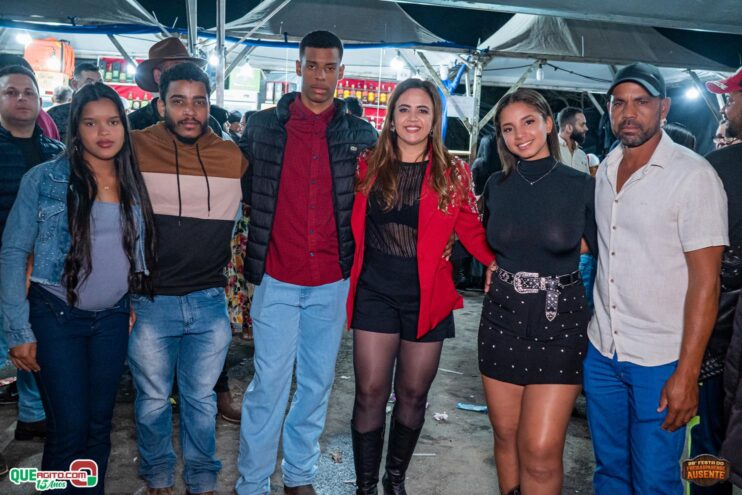 Michel Teló leva público ao delírio na terceira noite da 28ª Festa do Freigasparense Ausente 844