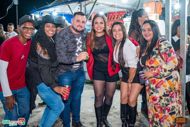 Michel Teló leva público ao delírio na terceira noite da 28ª Festa do Freigasparense Ausente 853