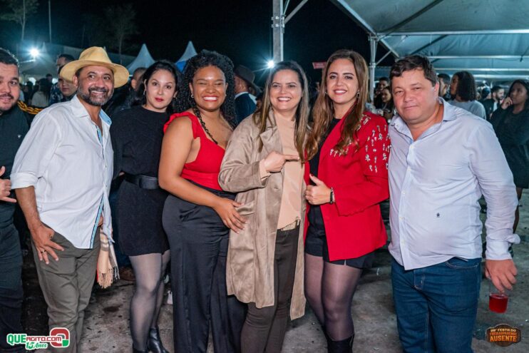 Michel Teló leva público ao delírio na terceira noite da 28ª Festa do Freigasparense Ausente 859