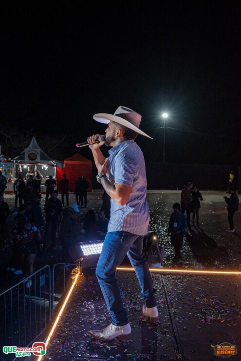 Michel Teló leva público ao delírio na terceira noite da 28ª Festa do Freigasparense Ausente 878