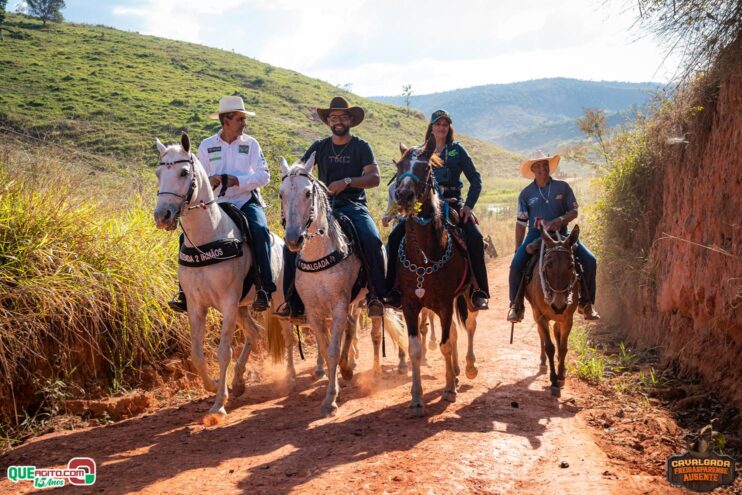Milhares de Cavaleiros e Amazonas participam da Cavalgada do Freigasparense Ausente 2025 300