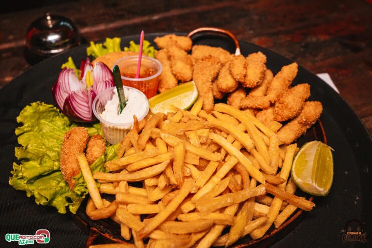 Grupo Rei inaugura o Espetinho do Coroné em Porto Seguro com noite de muita música e sabor 16