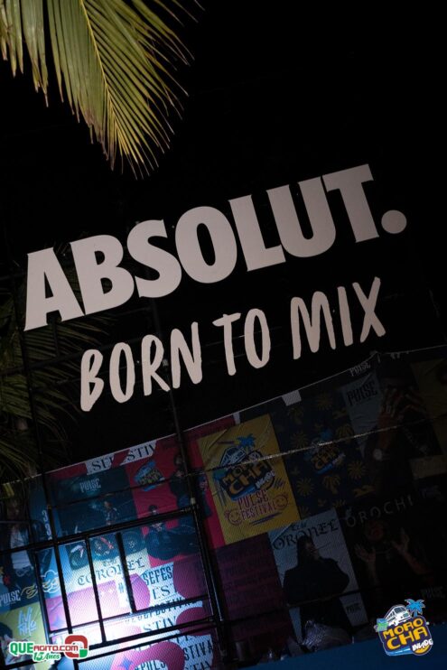 Morocha Invade em Porto Seguro contou com show marcante de MC Livinho 22