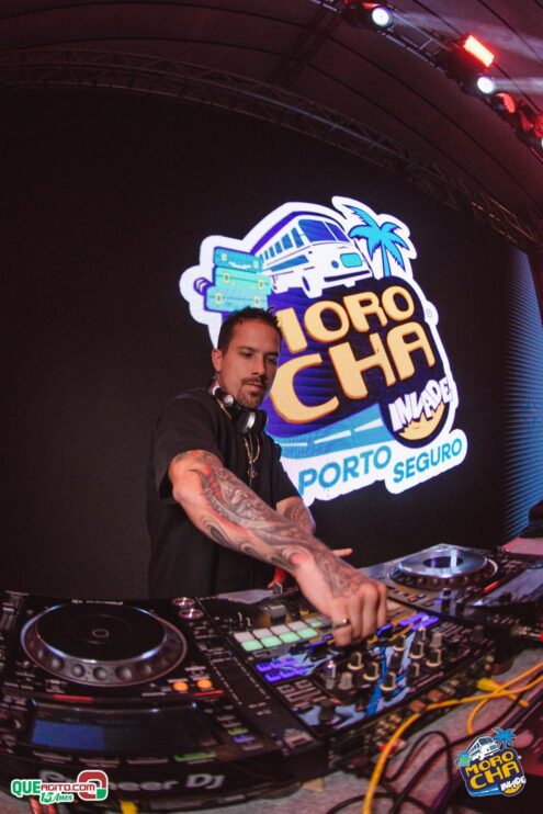 Morocha Invade em Porto Seguro contou com show marcante de MC Livinho 25