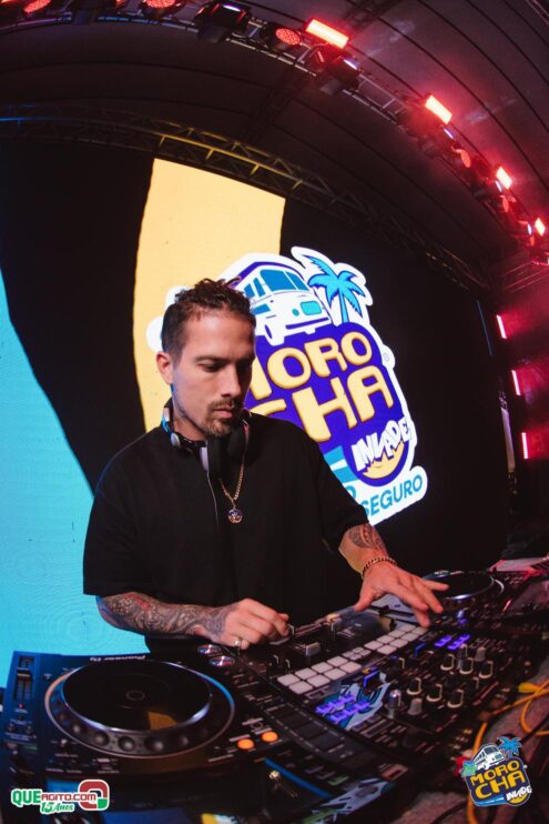 Morocha Invade em Porto Seguro contou com show marcante de MC Livinho 31