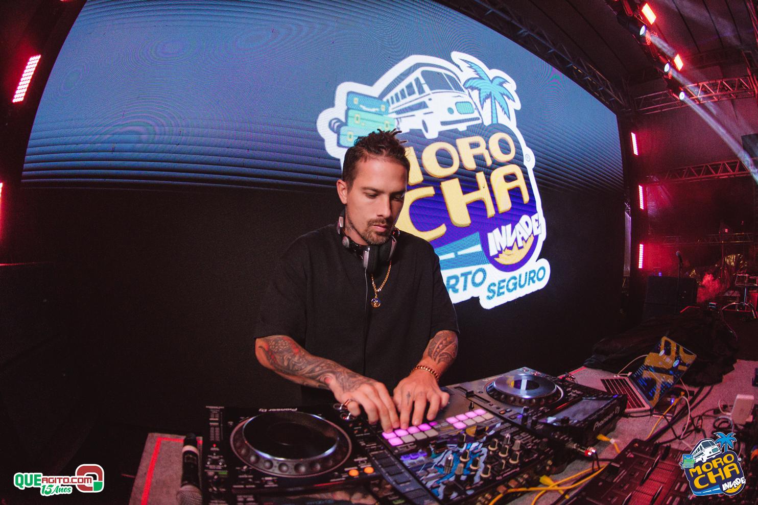 Morocha Invade em Porto Seguro contou com show marcante de MC Livinho 11