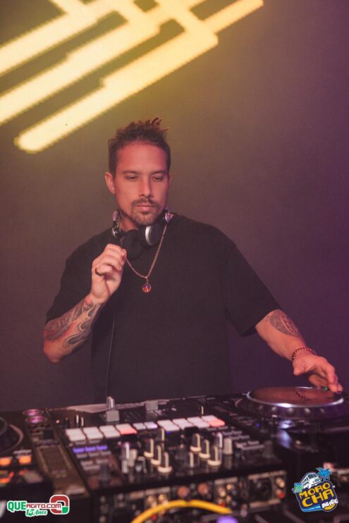 Morocha Invade em Porto Seguro contou com show marcante de MC Livinho 35