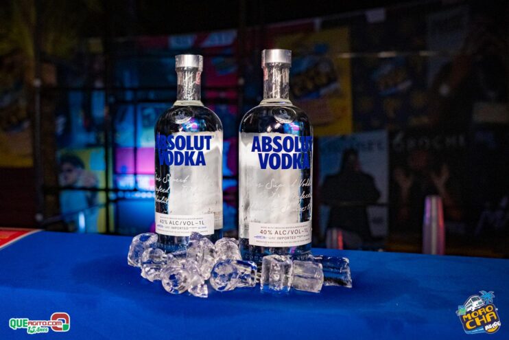 Morocha Invade em Porto Seguro contou com show marcante de MC Livinho 66