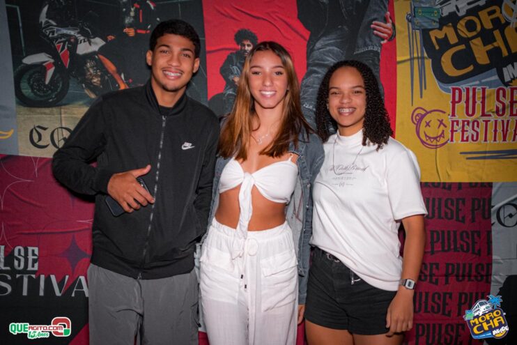 Morocha Invade em Porto Seguro contou com show marcante de MC Livinho 157