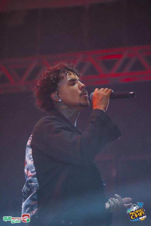 Morocha Invade em Porto Seguro contou com show marcante de MC Livinho 625