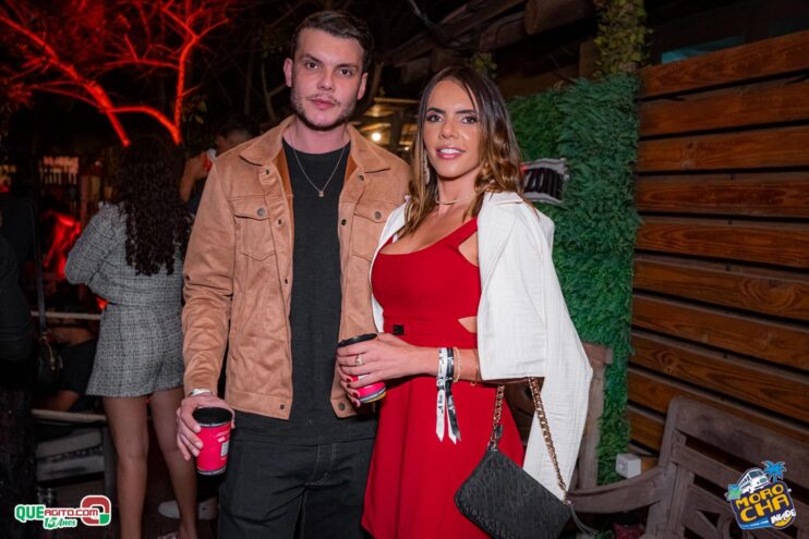 Morocha Invade em Porto Seguro contou com show marcante de MC Livinho 687