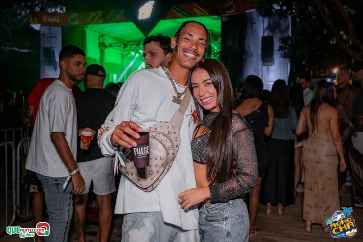 Morocha Invade em Porto Seguro contou com show marcante de MC Livinho 703