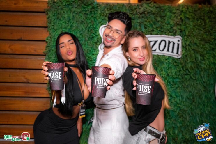 Morocha Invade em Porto Seguro contou com show marcante de MC Livinho 739