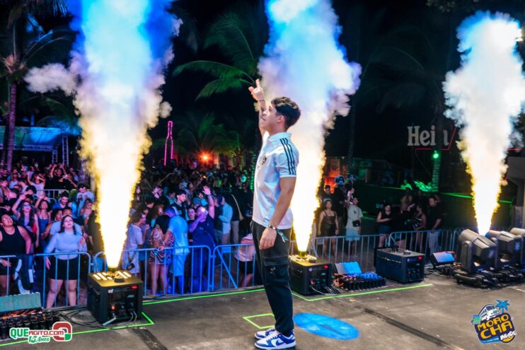 Morocha Invade em Porto Seguro contou com show marcante de MC Livinho 752