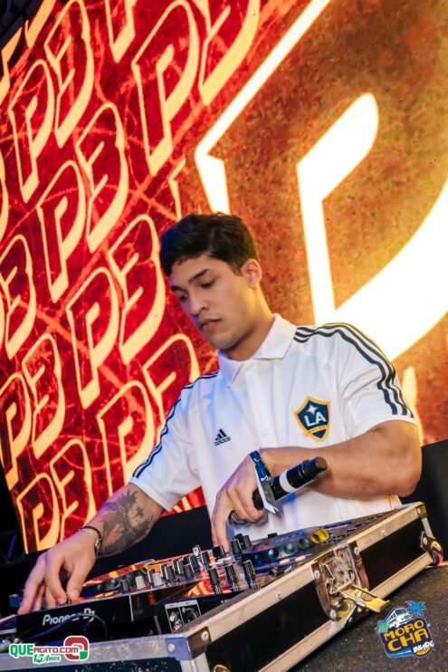 Morocha Invade em Porto Seguro contou com show marcante de MC Livinho 753