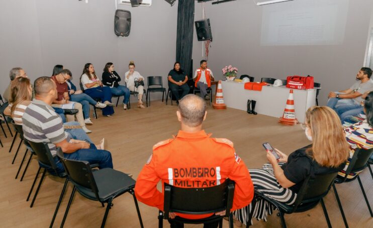 Defesa Civil – encontro 11 Defesa Civil de Eunápolis apresenta Rede de Proteção e reforça ações preventivas 11