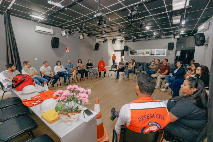 Defesa Civil – encontro 12 Defesa Civil de Eunápolis apresenta Rede de Proteção e reforça ações preventivas 10