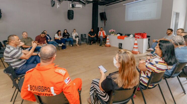 Defesa Civil – encontro 3 Defesa Civil de Eunápolis apresenta Rede de Proteção e reforça ações preventivas 19