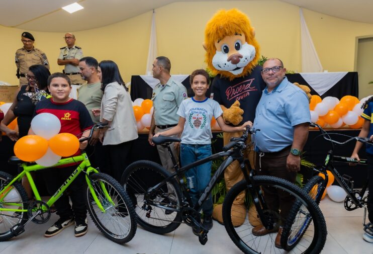 Proerd – forma 7 Educação e cidadania: Eunápolis forma mais de 300 alunos com o PROERD 26