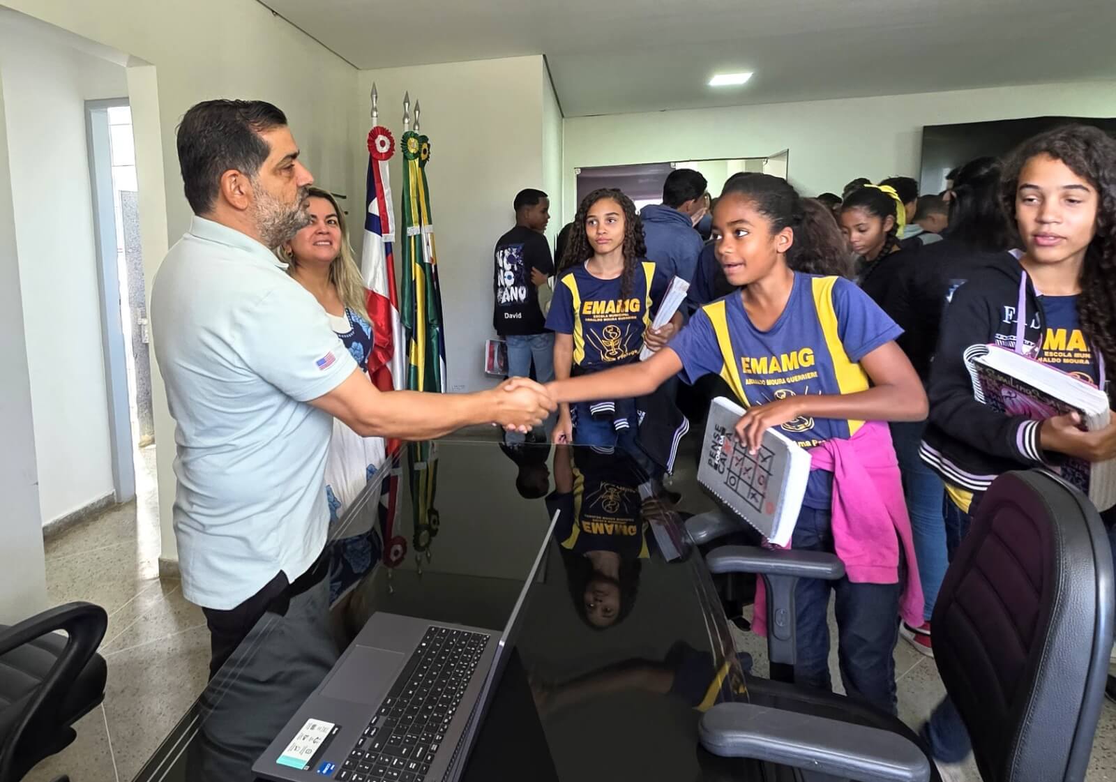 Escola visita Câmara para ensinar sobre organização das cidades 7