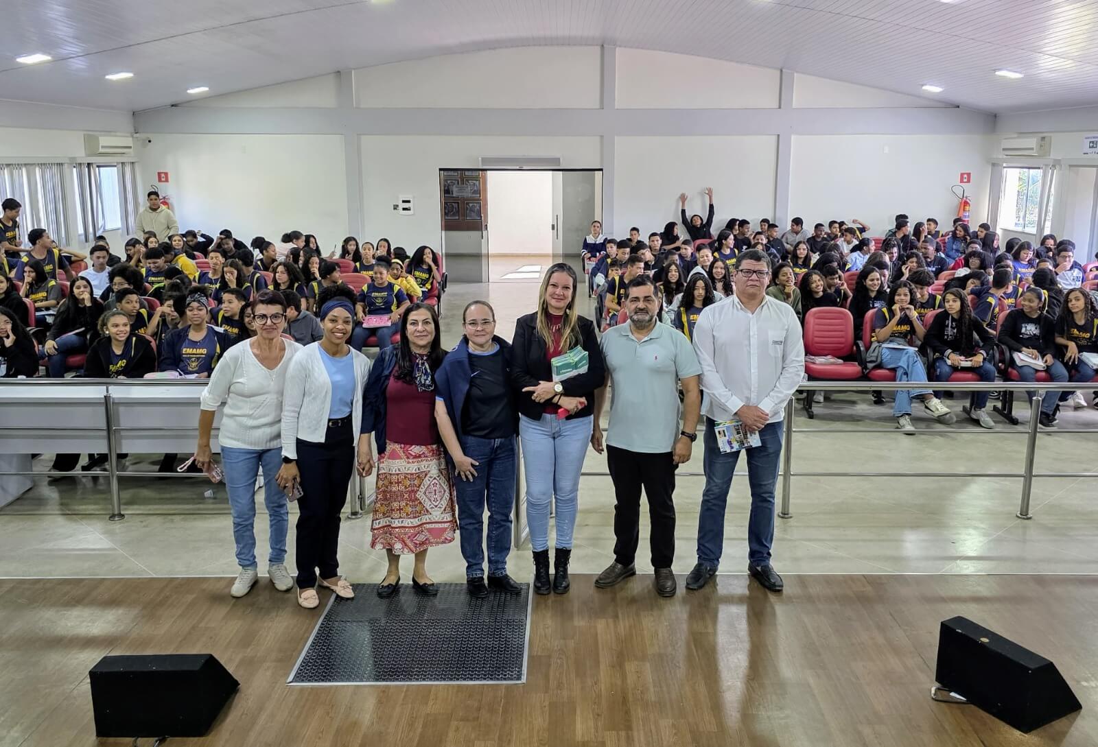 Escola visita Câmara para ensinar sobre organização das cidades 9