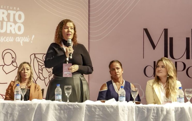 Cristiane Chiachio é empossada como secretária de Políticas Públicas para Mulheres 20